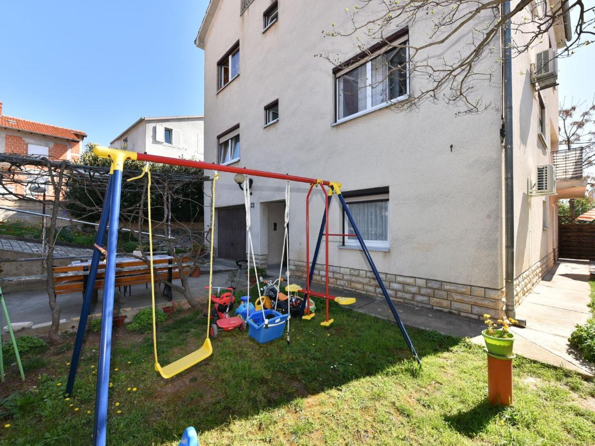 Traditional Apartment In Zadar With Garden Екстериор снимка