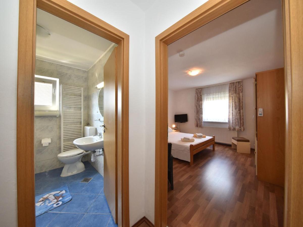 Traditional Apartment In Zadar With Garden Екстериор снимка